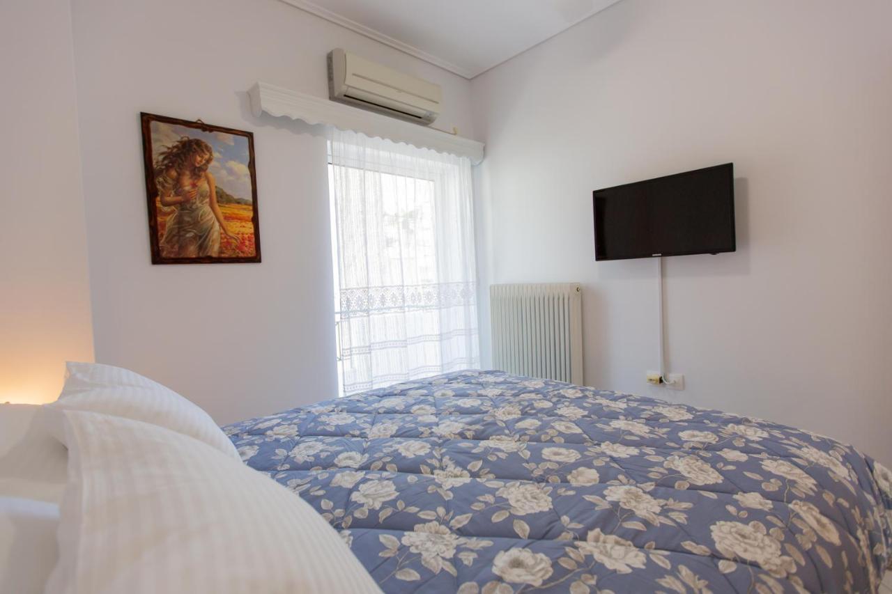 Poly'S Charming Home - City Center & Near The Beach 2Bedroom Apartment Nafpaktos Bagian luar foto