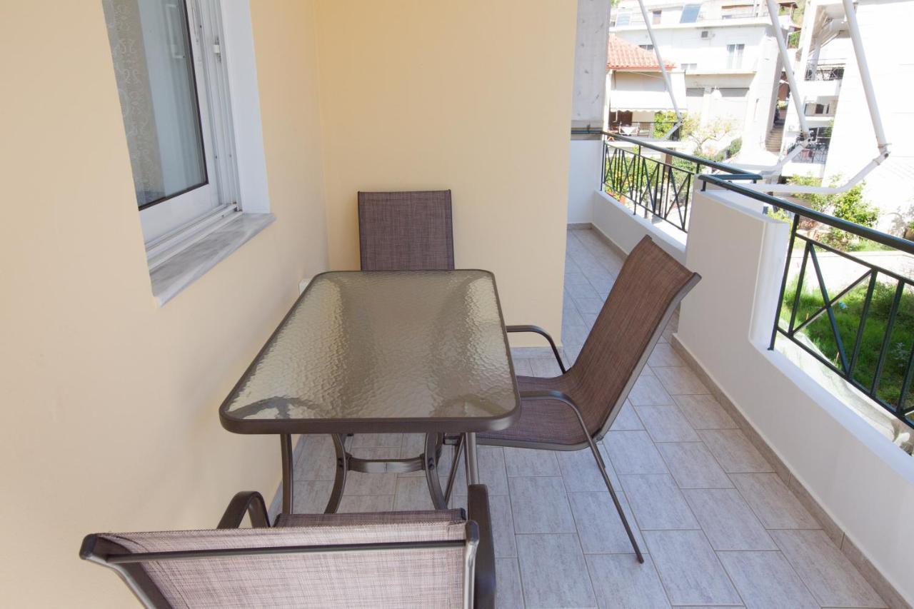 Poly'S Charming Home - City Center & Near The Beach 2Bedroom Apartment Nafpaktos Bagian luar foto