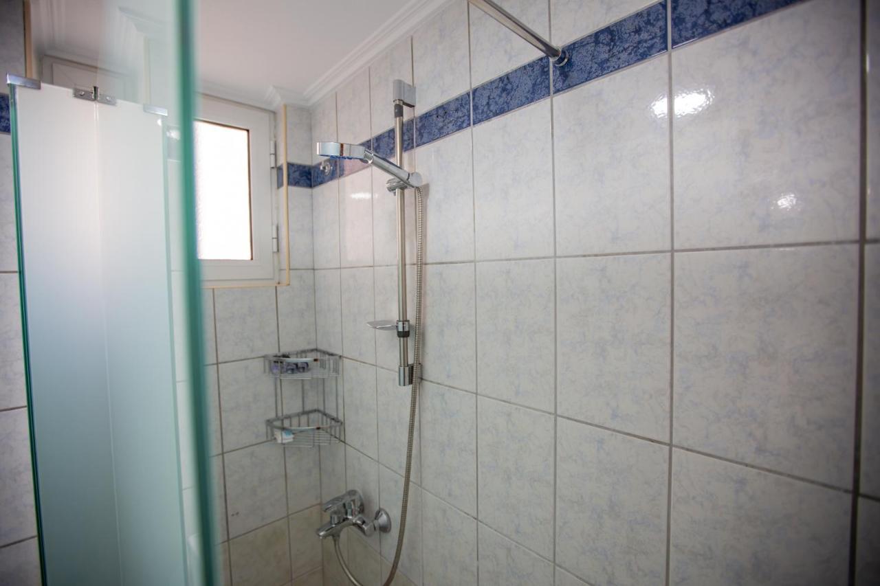 Poly'S Charming Home - City Center & Near The Beach 2Bedroom Apartment Nafpaktos Bagian luar foto