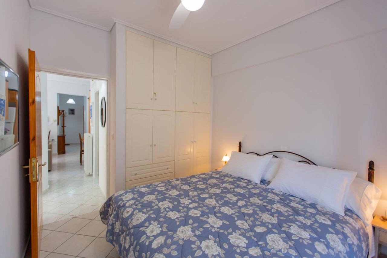 Poly'S Charming Home - City Center & Near The Beach 2Bedroom Apartment Nafpaktos Bagian luar foto